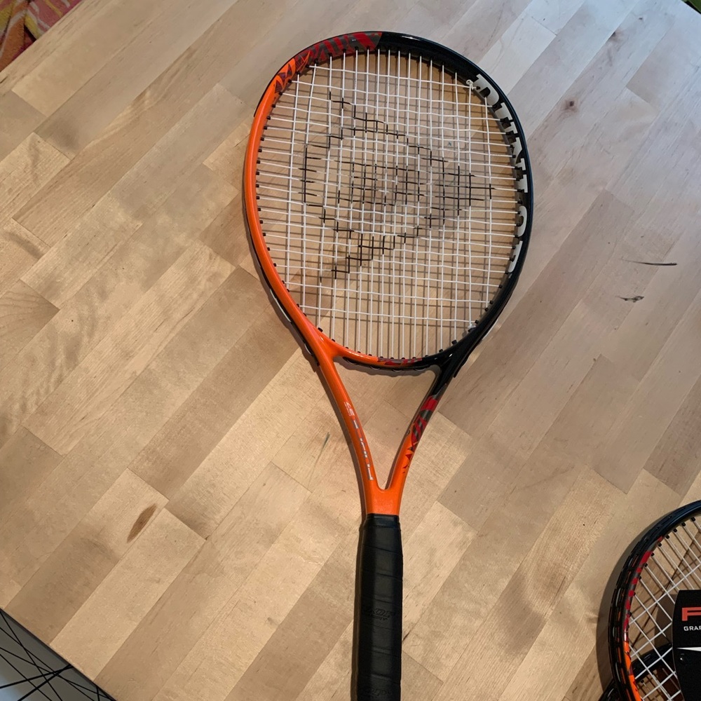 Tennis racket